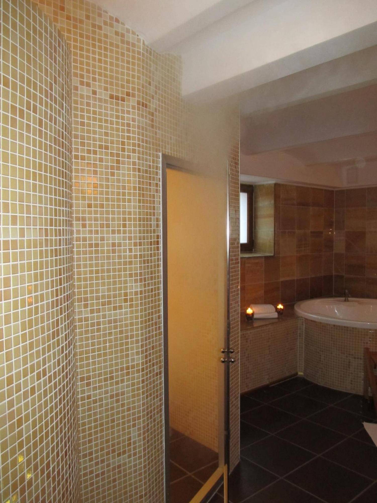 Willa Pod Gwiazdami & Spa Kudowa-Zdrój Extérieur photo