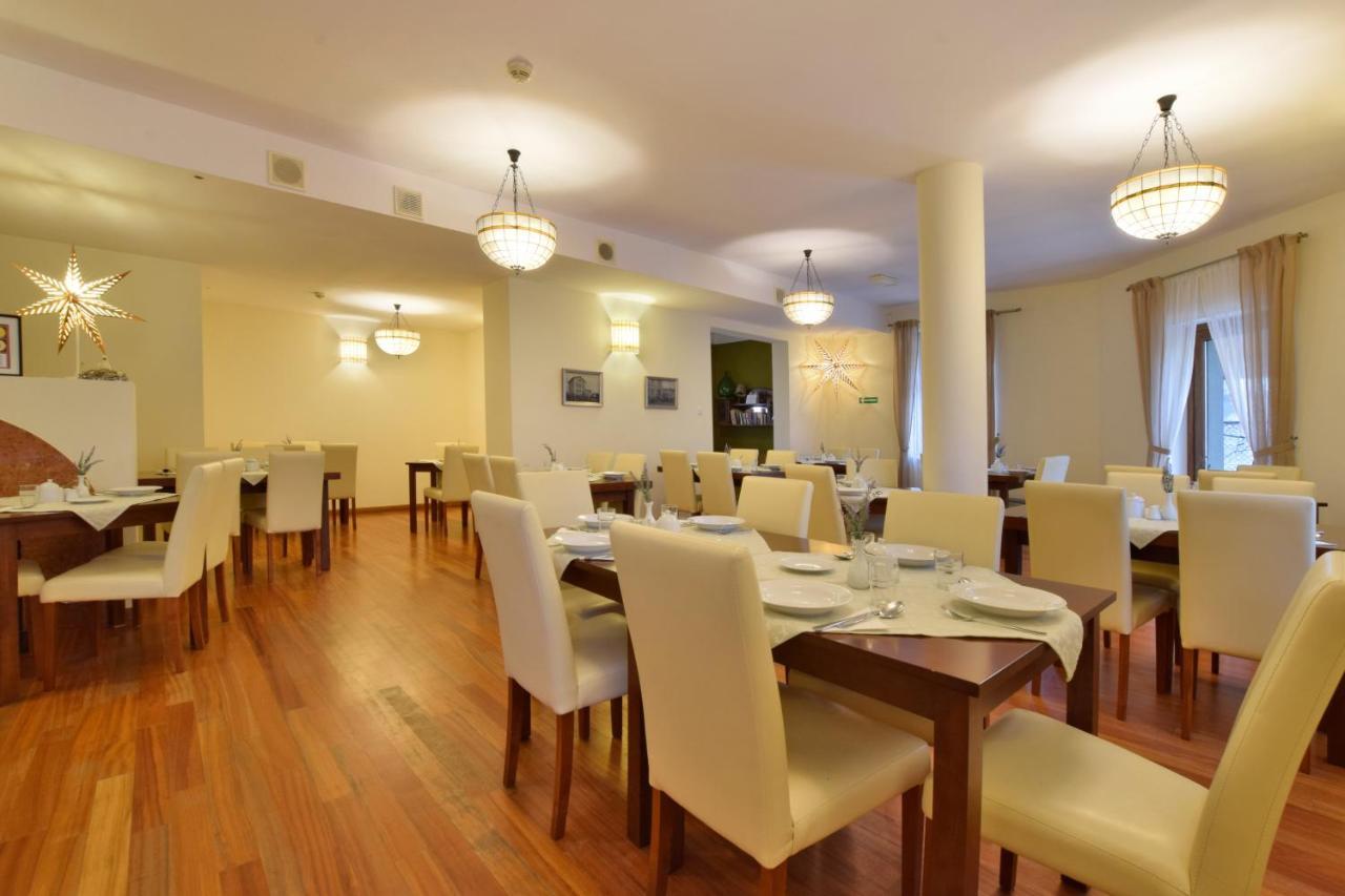 Willa Pod Gwiazdami & Spa Kudowa-Zdrój Extérieur photo